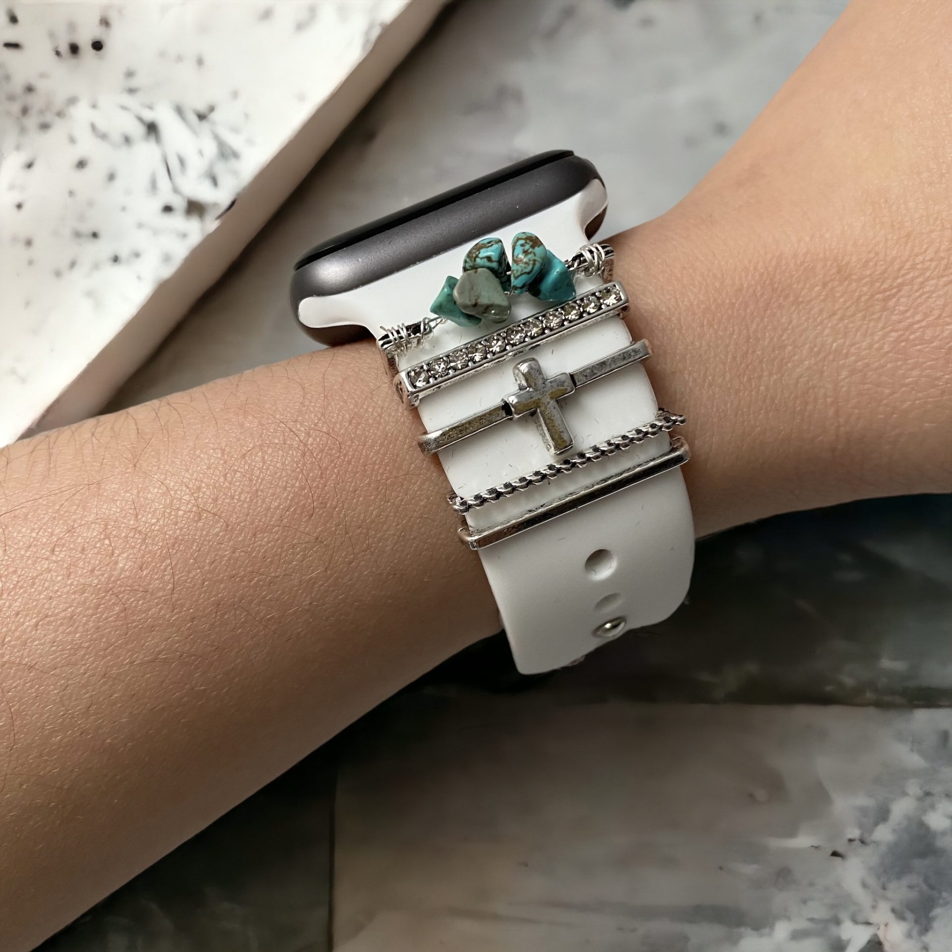 Charm - Cruz - Image 2